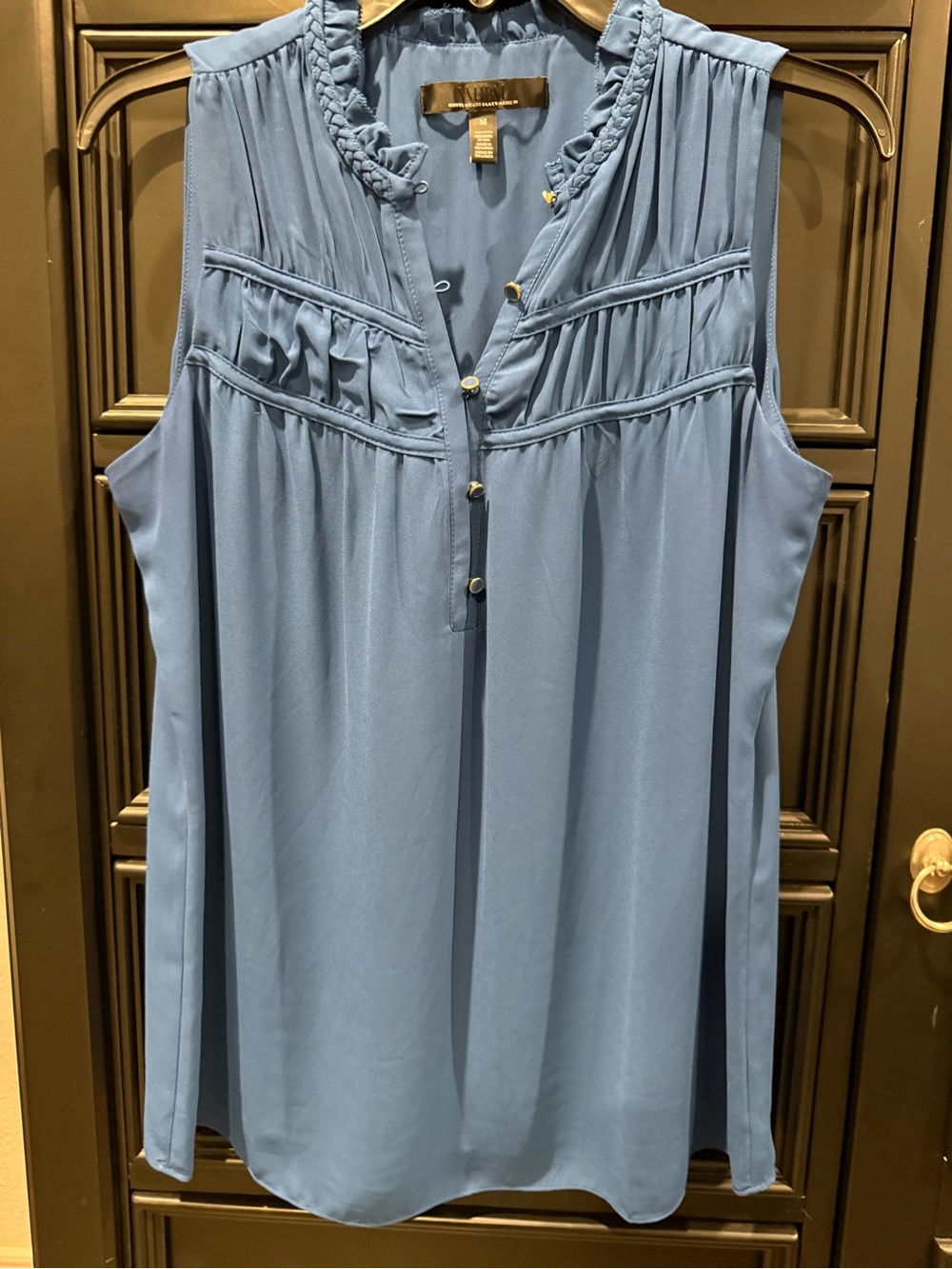 White House Black Market Sleeveless Pleated Blue Blouse